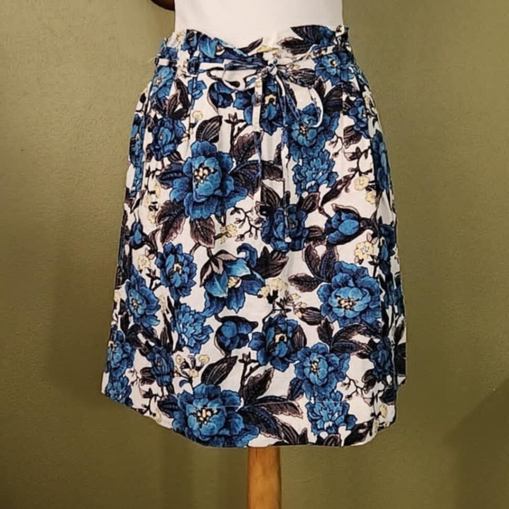 Beautiful LOFT skirt, linen rayon blend, Small